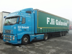 Volvo-FH16-610-Galassini-Holz-010108-01