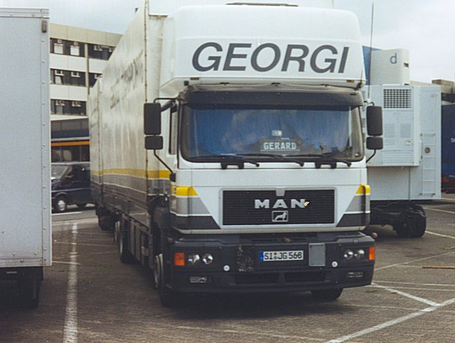 MAN-F2000-JUPLHZ-Georgi-Holz-310104-1.jpg - Frank Holz