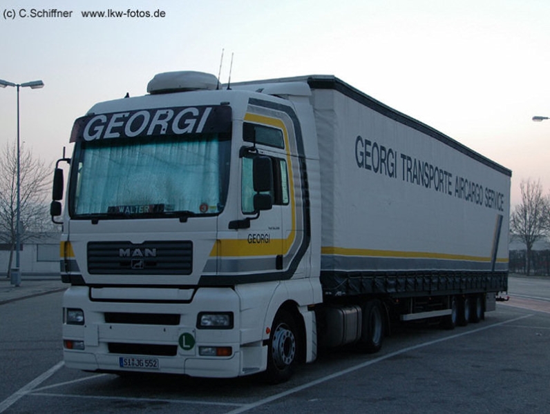 MAN-TGA-XXL-Georgi-Schiffner-211207-01.jpg - Carsten Schiffner