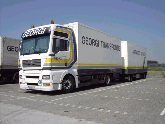 MAN-TGA-XXL-Georgi-Strauch-271105-02.jpg - S. Strauch