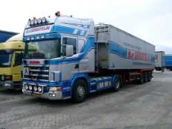 Scania-124-L-420-vGerresteijn-Willann-250904-2-NL