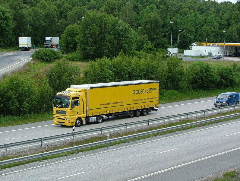 MAN-TGA-XXL-Goedecke-Posern-041208-01.jpg - R. Posern