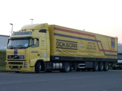 Volvo-FH12-460-Goekbora-Schimana-190706-01