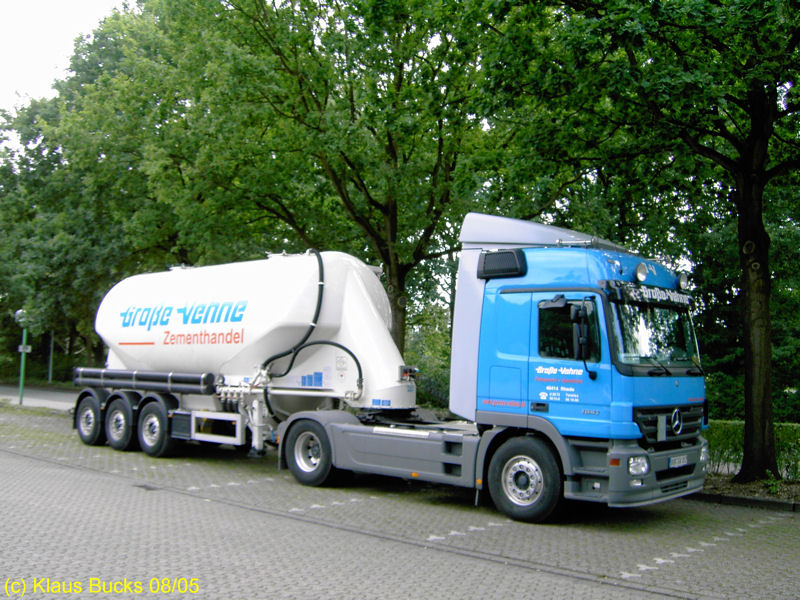 MB-Actros-MP2-1841-Grosse-Vehne-KBucks-250107-05.jpg
