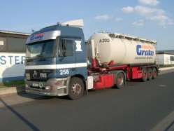 MB-Actros-Grote-Schimana-280404-2