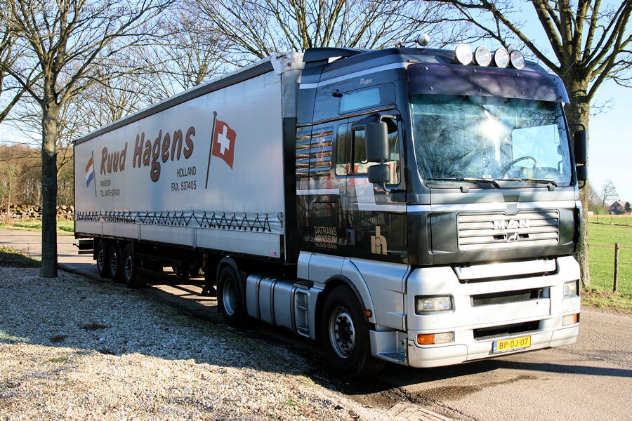 MAN-TGA-XXL-BP-DJ-07-Hagens-Datrans-090208-01.jpg