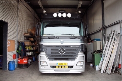MB-Actros-MP2-1844-Hagens-121008-01
