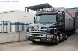 Scania-124-L-400-Hagens-121008-04