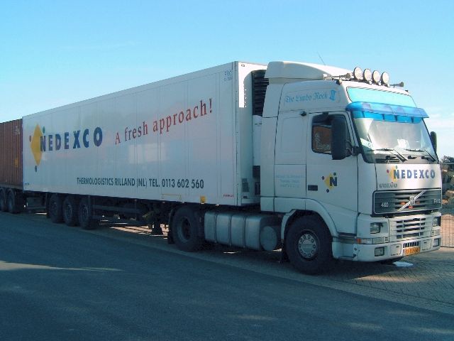 Volvo-FH12-Hellebrand-Levels-030605-01.jpg