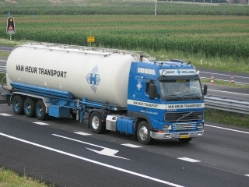 Volvo-FH12-vHeur-Bocken-090905-01