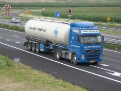 Volvo-FH12-vHeur-Bocken-090905-05