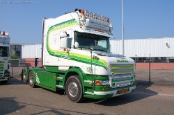 Scania-144-L-460-vdHoeven-130409-01