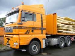 MAN-TGA-33530-XLX-Hollenhorst-Voss-110707-05