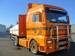 MAN-TGA-XLX-Hollenhorst-Voss-100208-05