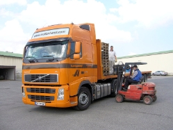 Volvo-FH-440-Hollenhorst-Voss-070907-05