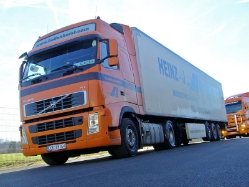 Volvo-FH-440-Hollenhorst-Voss-10020-01