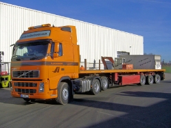 Volvo-FH-Hollenhorst-Voss-10020-01