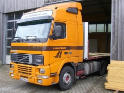 Volvo-FH12-420-Hollenhorst-Voss-110707-01