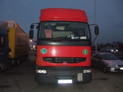 Renault-Premium-rot-Fustinoni-161205-01-TR