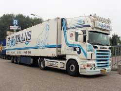 Scania-R-Hovotrans-Holz-310807-02