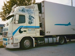 Volvo-FH12-Hovotrans-Wihlborg-121004-2