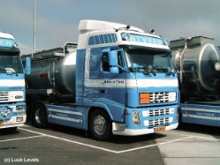 Volvo-FH12-460-Intveen-Levels-210506-03