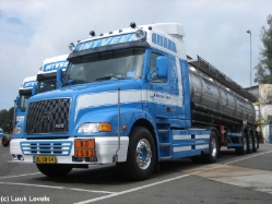 Volvo-NH12-460-Intveen-Levels-300907-01