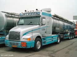 Volvo-NH12-Intveen-Levels-210506-05