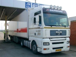 MAN-TGA-XXL-Jensen-Frigoscandia-Willann-040504-1-DK