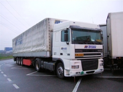 DAF-95-XF-430-JH-Trans-Fustinoni-060507-03