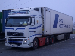 Volvo-FH-480-Johansen-Stober-250208-01