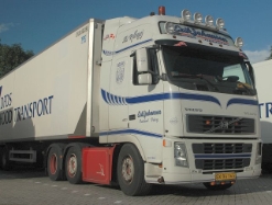 Volvo-FH12-460-JohansenSchiffner-270306-01-DK