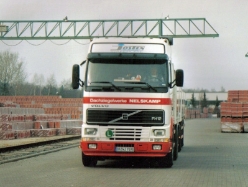 Volvo-FH12-460-Josten-Siegl-260408-01