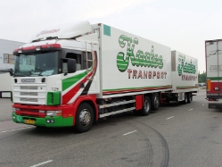 Scania-114-L-380-Kaatee-Holz-310807-02-NL