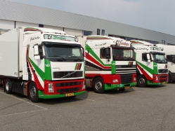 Volvo-FH-440-Kaatee-Holz-310807-04-NL