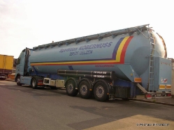 Volvo-FH-II-Kobernuss-Mittendorf-120511-03