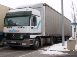MB-Actros-2540-Koerdel-Holz-140405-01