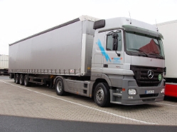 MB-Actros-MP2-1841-Koerdel-Holz-180107-01