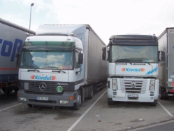MB-Actros-Renault-Magnum-Koerdel-Holz-140405-01
