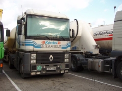 Renault-AE-390-Koerdel-Holz-180105-1