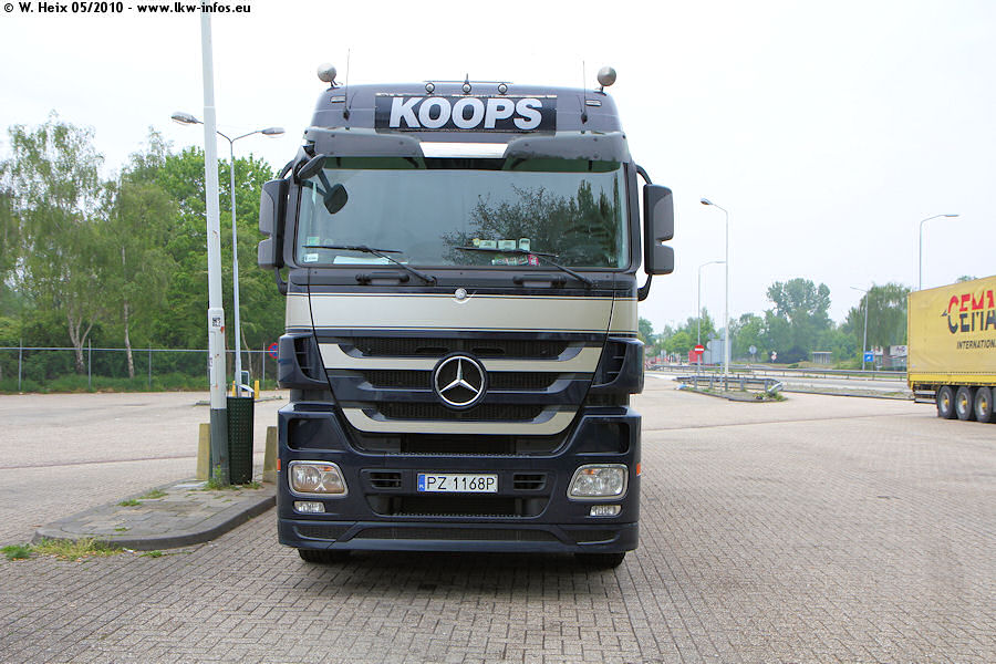 MB-Actros-3-1844-Koops-140510-03.jpg
