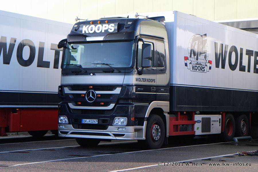 MB-Actros-3-1844-Koops-311211-01.jpg