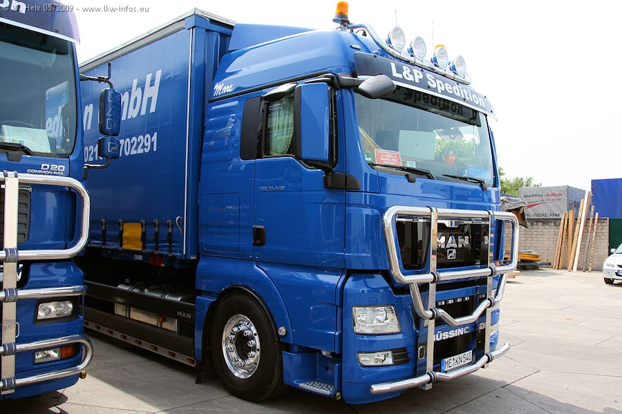 MAN-TGX-26540-L+P-090509-10.jpg