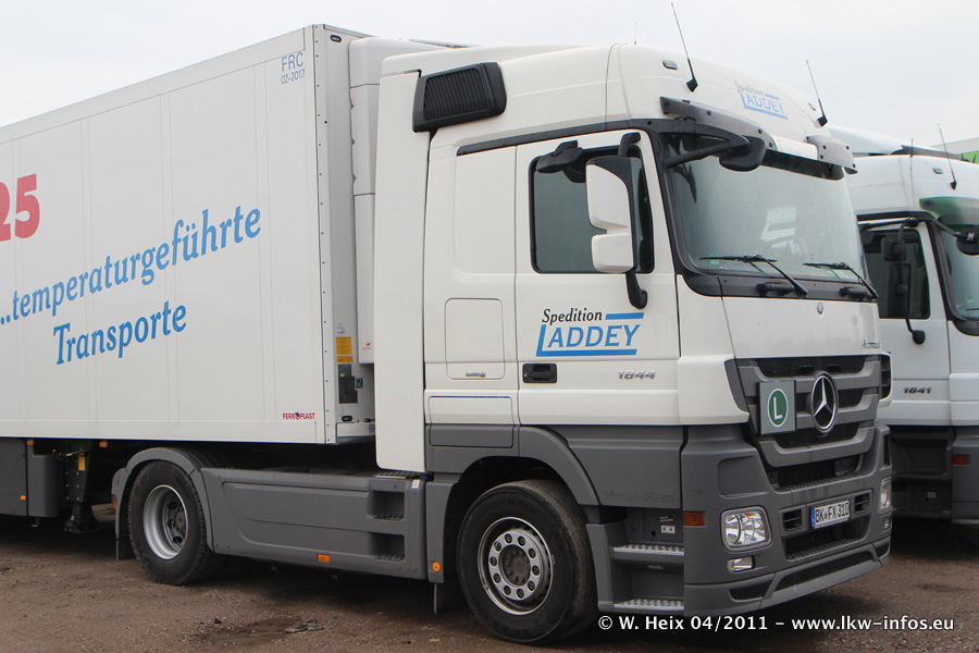 MB-Actros-3-1844-Laddey-030411-02.jpg