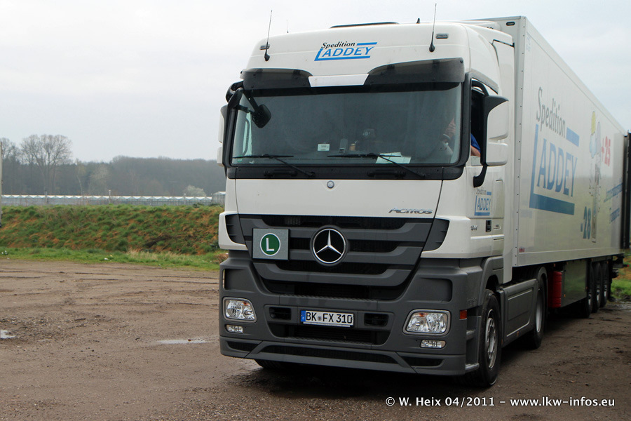 MB-Actros-3-1844-Laddey-030411-08.jpg