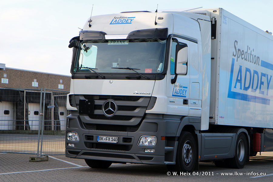 MB-Actros-3-1844-Laddey-090411-01.jpg