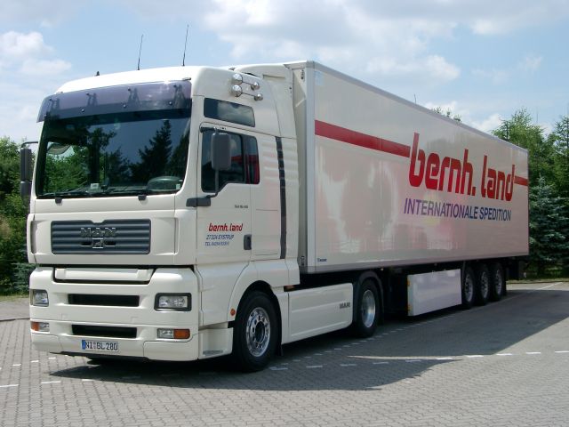 MAN-TGA-18410-XXL-Land-Schimana-060705-01.jpg