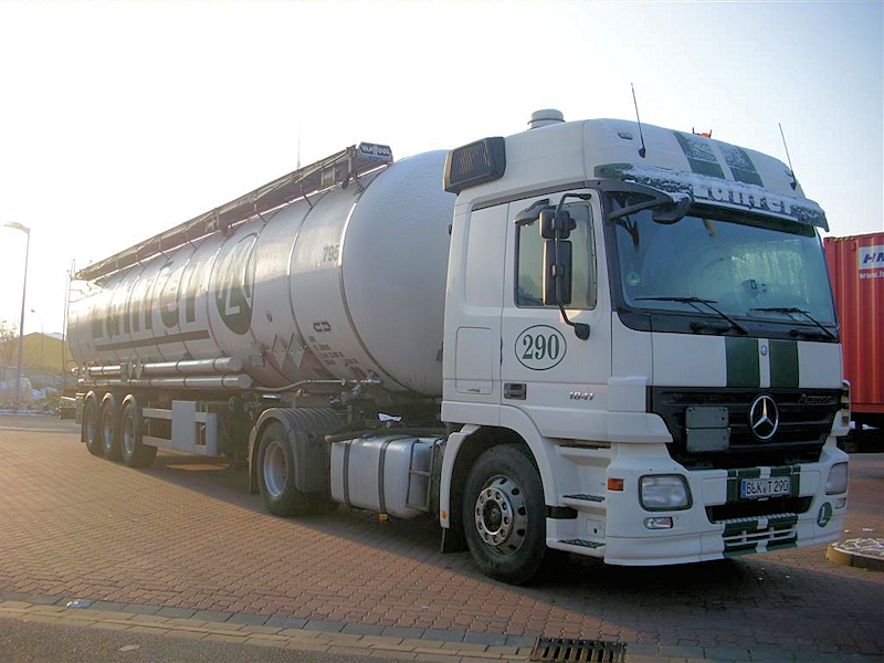MB-Actros-MP2-1841-Lanfer-Mittendorf-121210-05.jpg - Michael Mittendorf