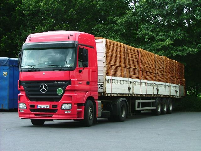 MB-Actros-1846-MP2-Link-Brusse-280106-01.jpg