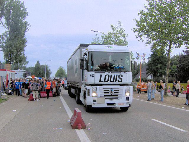 Renault-Magnum-Louis-Rouwet-310806-01.jpg - Patrick Rouwet